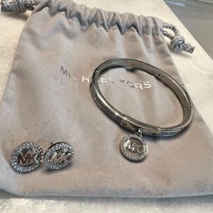 Brand new ✨Michael Kors Bangle bracelet and earrings set.